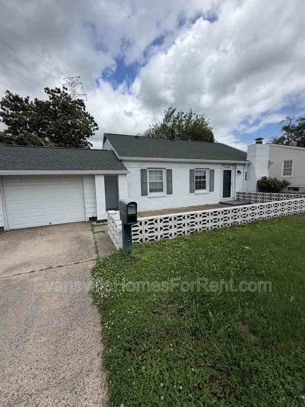 719 Lexington Rd - Photo 2 of 13