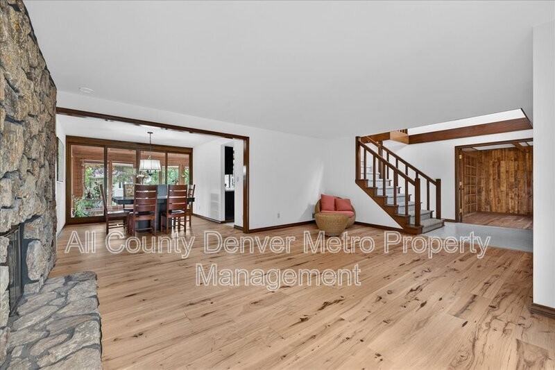 10193 Meade Ct - Photo 6 of 39