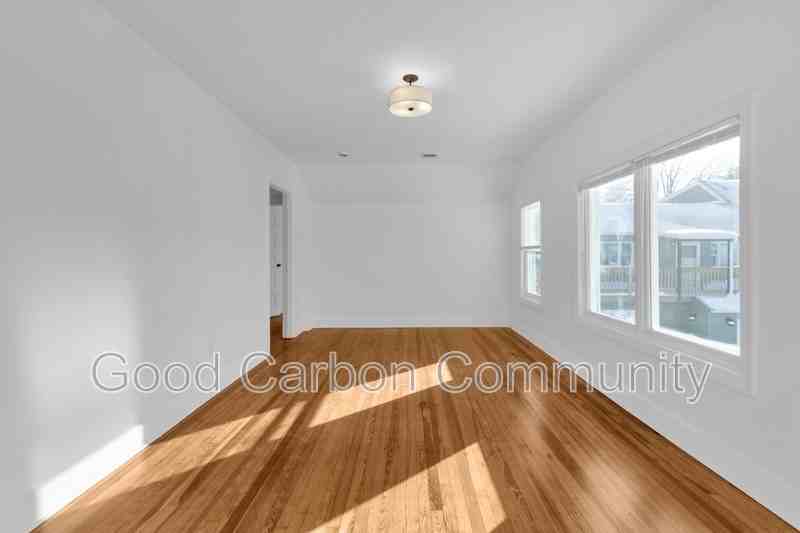 213 Summer St #3 - Photo 4 of 16