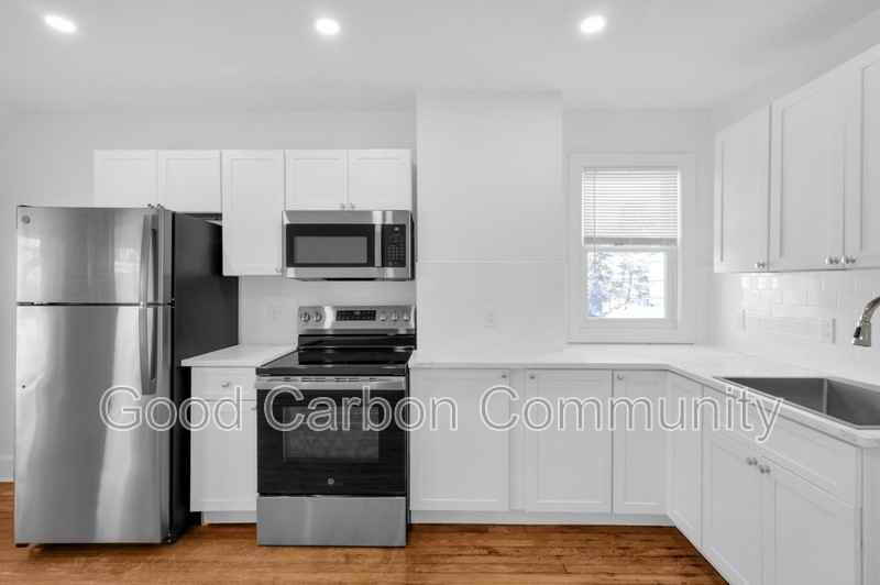 213 Summer St #3 - Photo 4 of 16