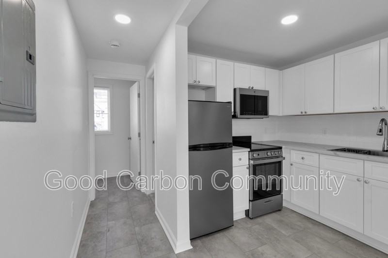 211 Summer St #4 - Photo 6 of 13