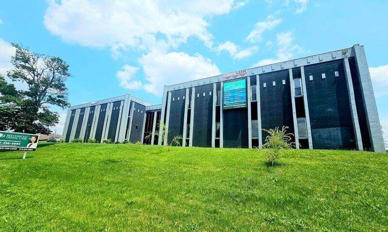 4770 Indianola Ave #205