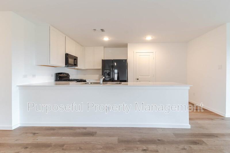 9609 Nw 123rd St - Photo 5 of 25
