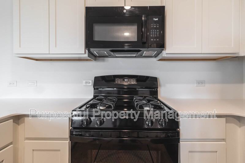 9609 Nw 123rd St - Photo 7 of 25