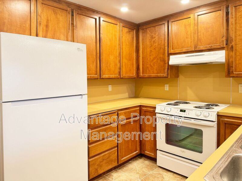 3275 Nw Twinberry St - Photo 2 of 16