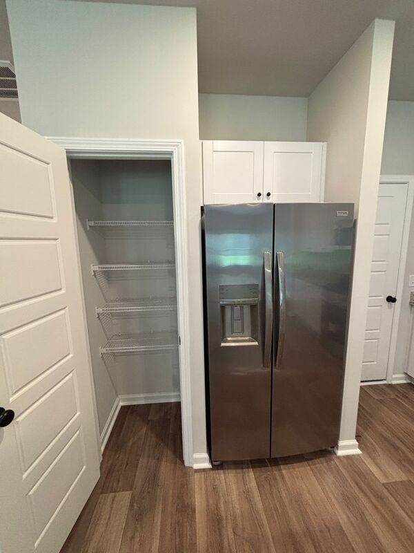 8010 Tiggerfish Way - Photo 7 of 36