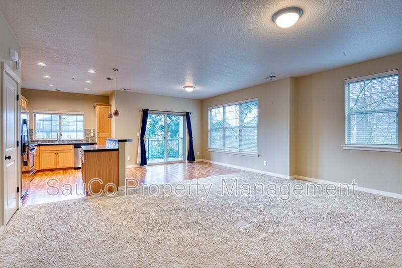8712 Ne Delamere Way - Photo 4 of 21