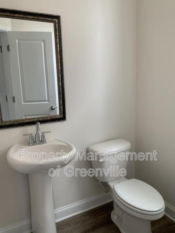 431 Yellow Fox Rd - Photo 3 of 21
