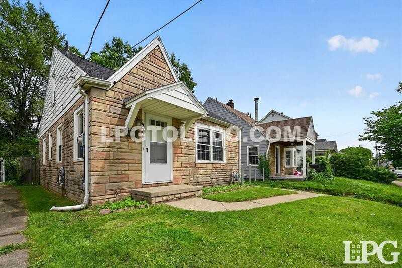 4406 Asbury Dr - Photo 2 of 37