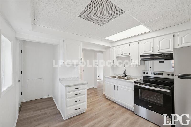 4013 Caroline Ave Uppr - Photo 5 of 22