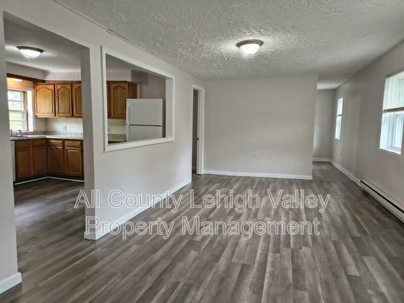 80 Hillside Ave - Photo 3 of 13
