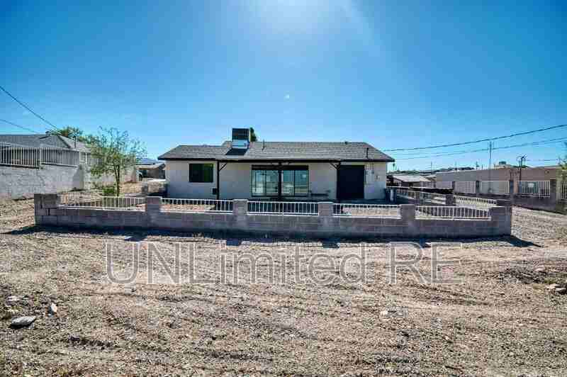 1435 Beefeater Dr - Photo 4 of 50