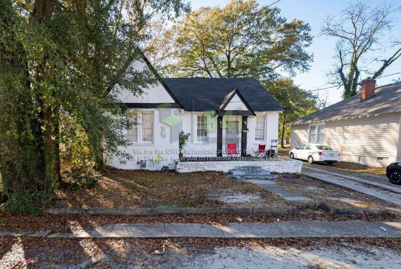 1111 Henry Ave - Photo 2 of 13
