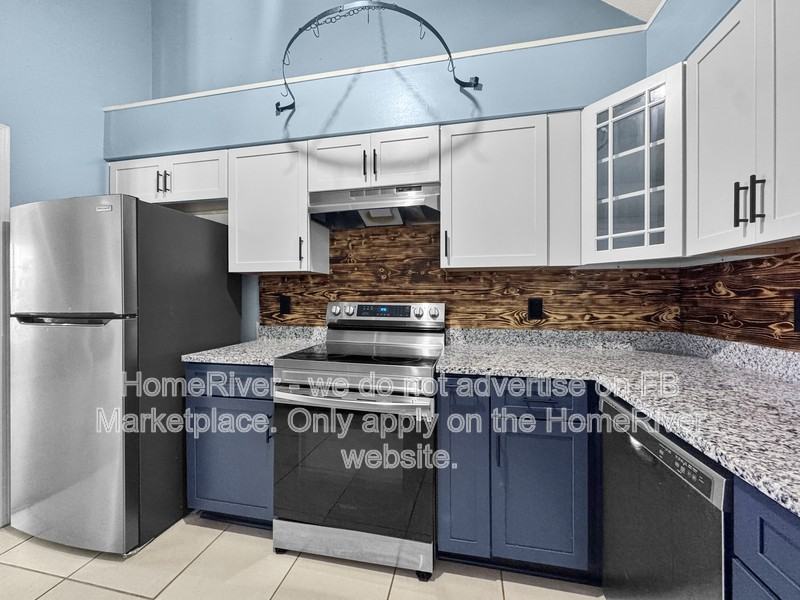 2817 Old Carriage Ln - Photo 7 of 18