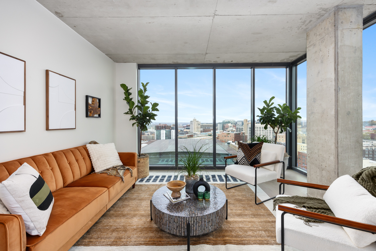 Studio Park Towers and Lofts - Photo 5 of 25