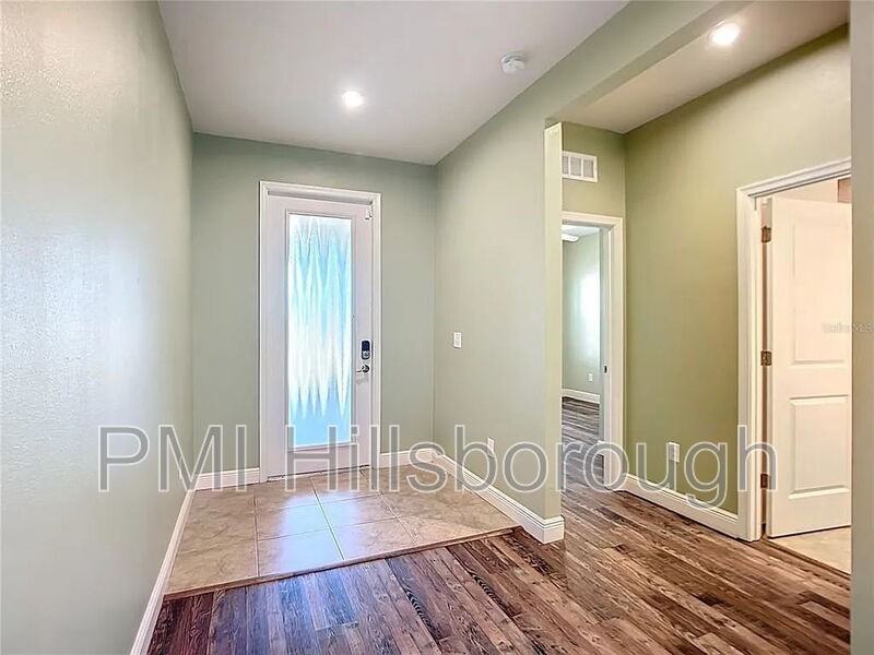 6203 115th Ave E - Photo 5 of 44