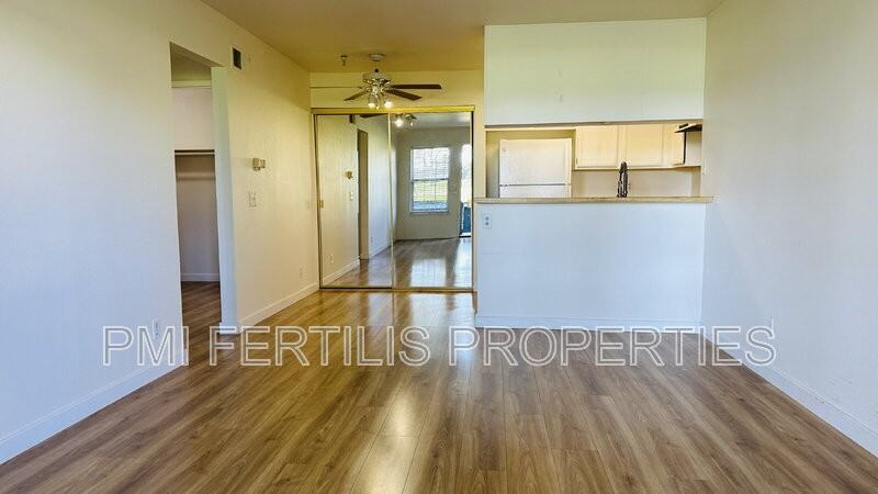 18242 Parkview Ln #106 - Photo 6 of 23
