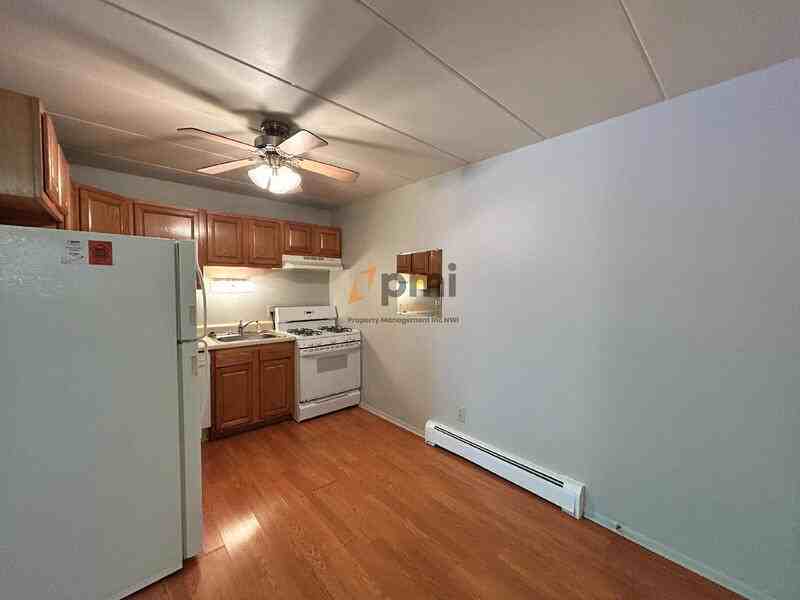 105 Harrington Ave #2 - Photo 6 of 12