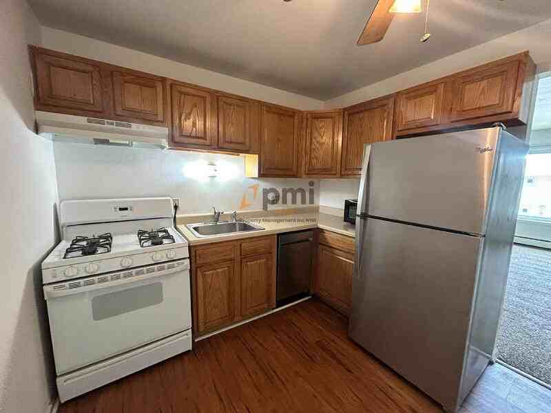 111 Harrington Ave #15 - Photo 5 of 11