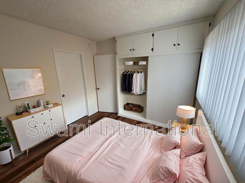 1709 Marine Ave #1 - Photo 3 of 21