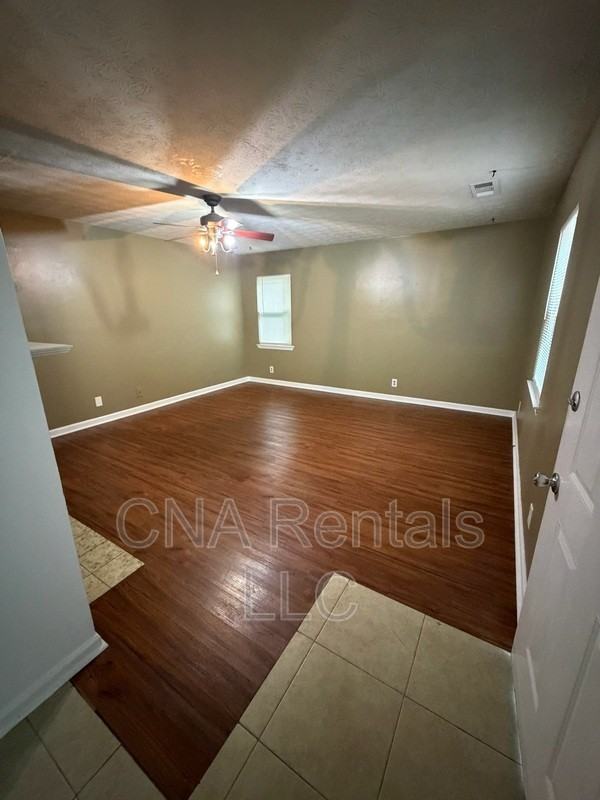 901 Westland Dr Sw - Photo 2 of 12