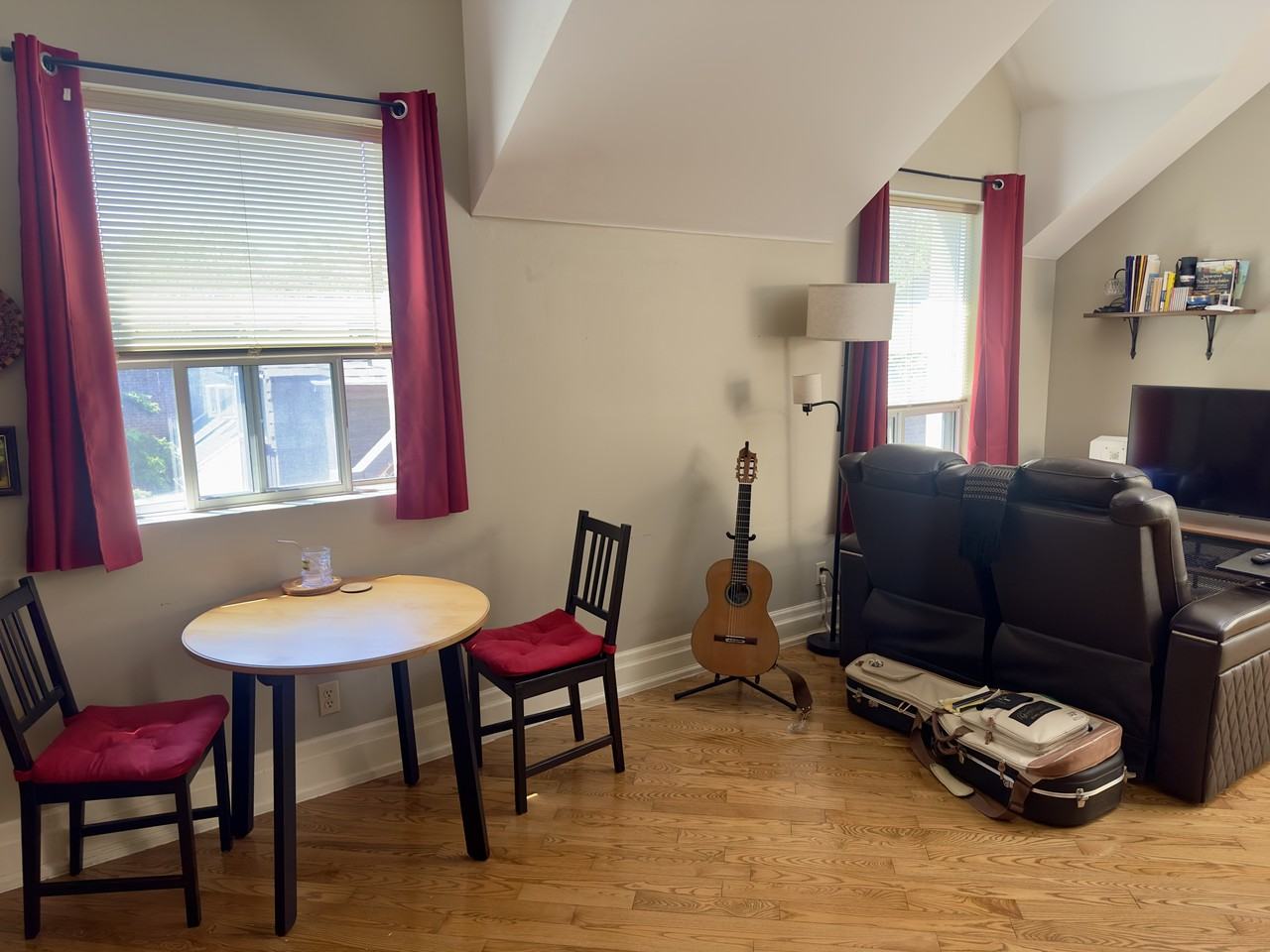 136 Springhurst Avenue - Photo 2 of 16