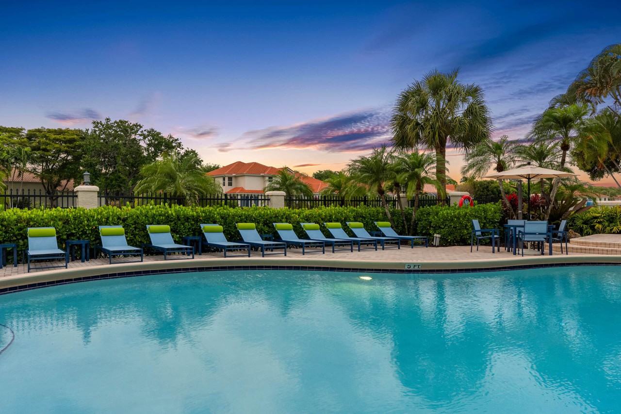 Mizner Court - Photo 6 of 55