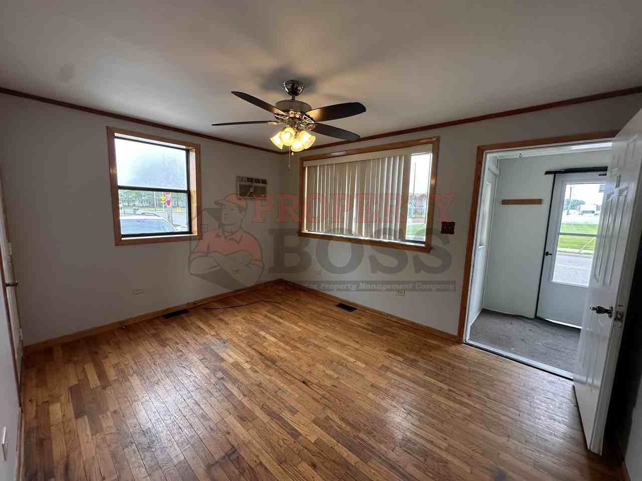 209 East Center Street #1B - Photo 4 of 9