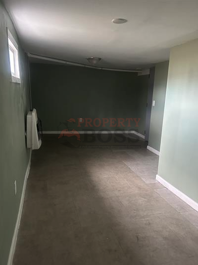 1531 Taney Place Lower - Photo 3 of 11