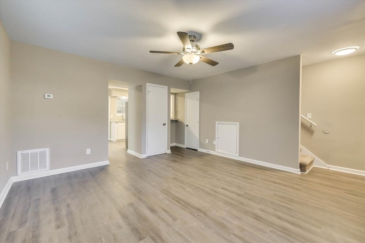 Westview Townhomes - Photo 6 of 33