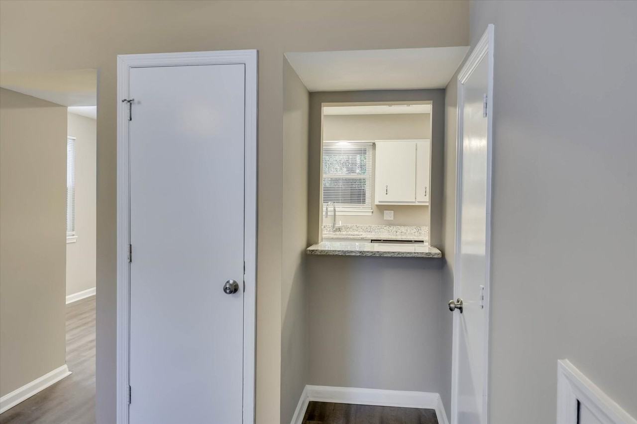 Westview Townhomes - Photo 7 of 33