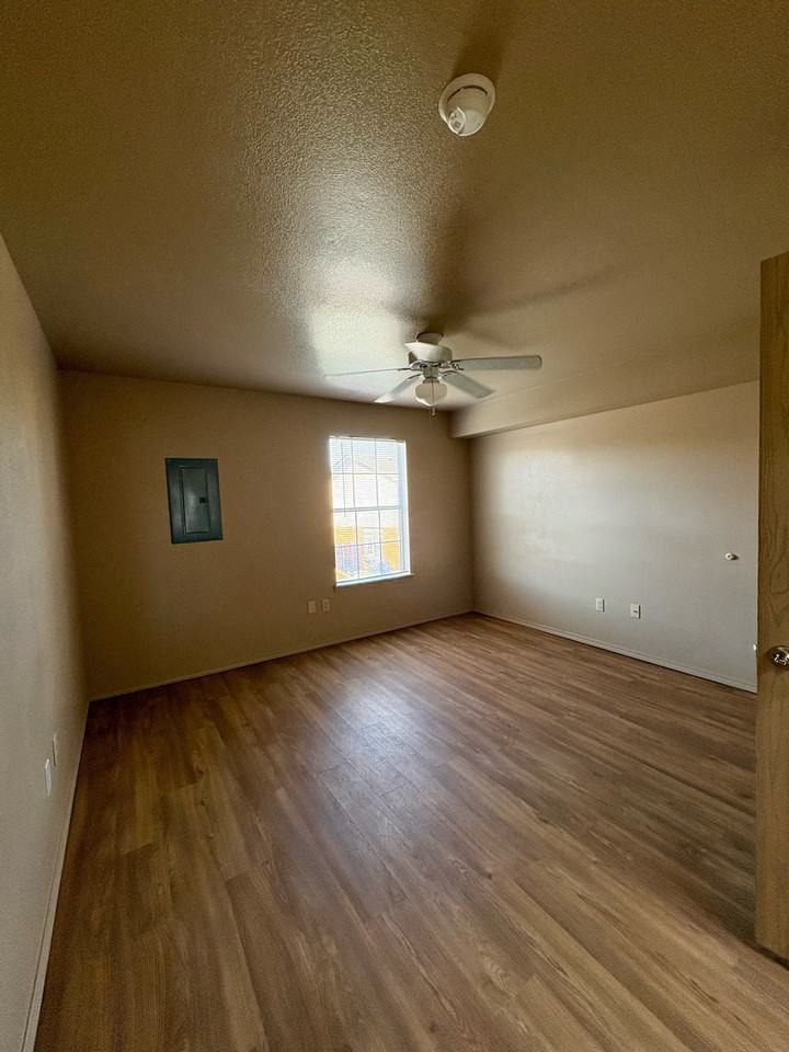 Huntington Chase Apartments - Photo 6 of 33