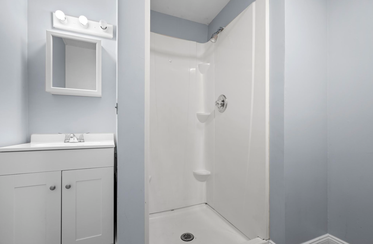 61 Revere St - Photo 6 of 14