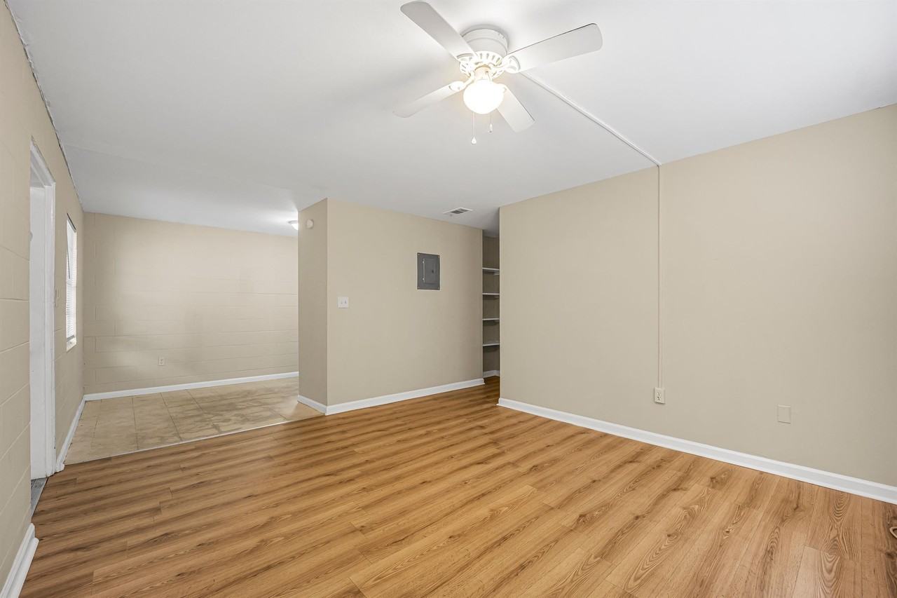 3519 East 1st Court - Photo 4 of 26