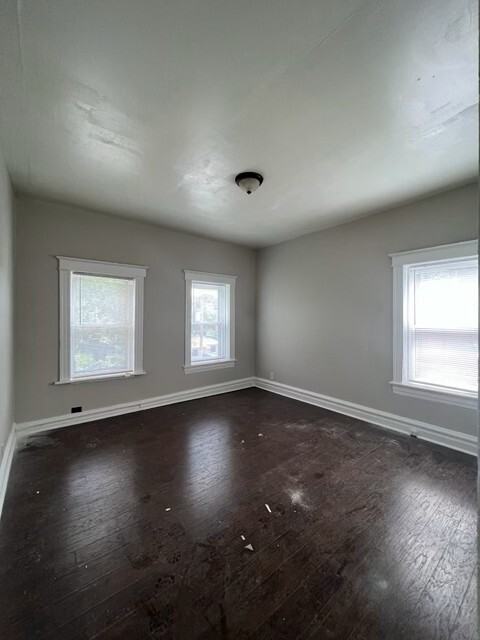 1I: Waterman Apartments - Photo 7 of 50