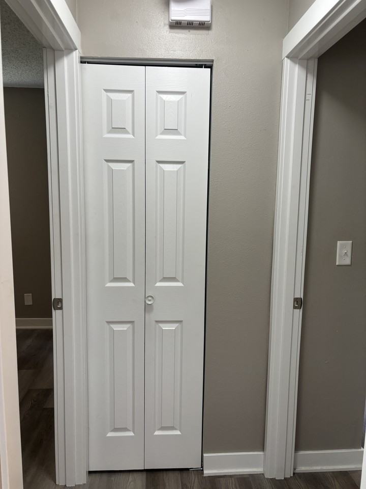 103 Grant Street South - Photo 2 of 4