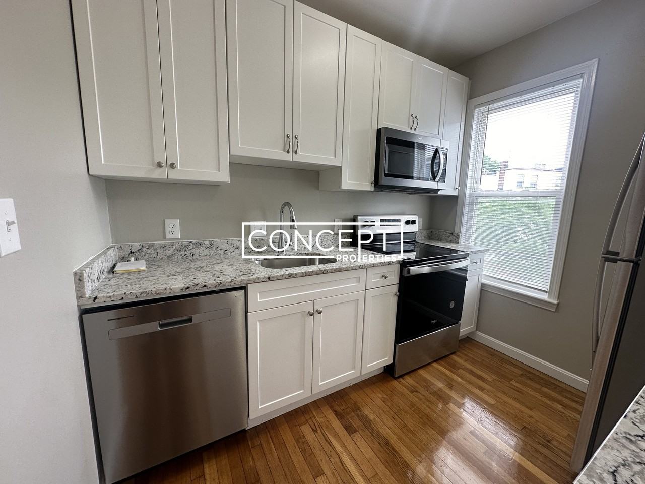 181 Washington Ave #3 - Photo 7 of 20