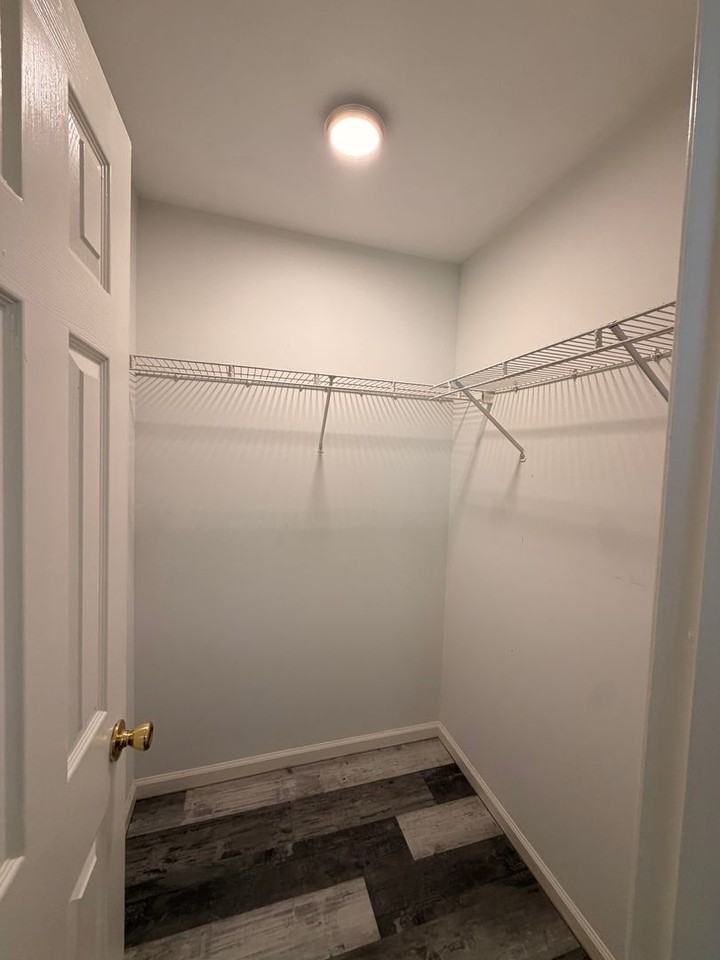 928 Harvard Pl - Photo 4 of 5