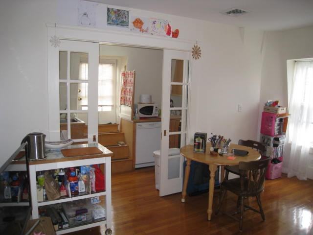 37 Langdon St #5 - Photo 3 of 8