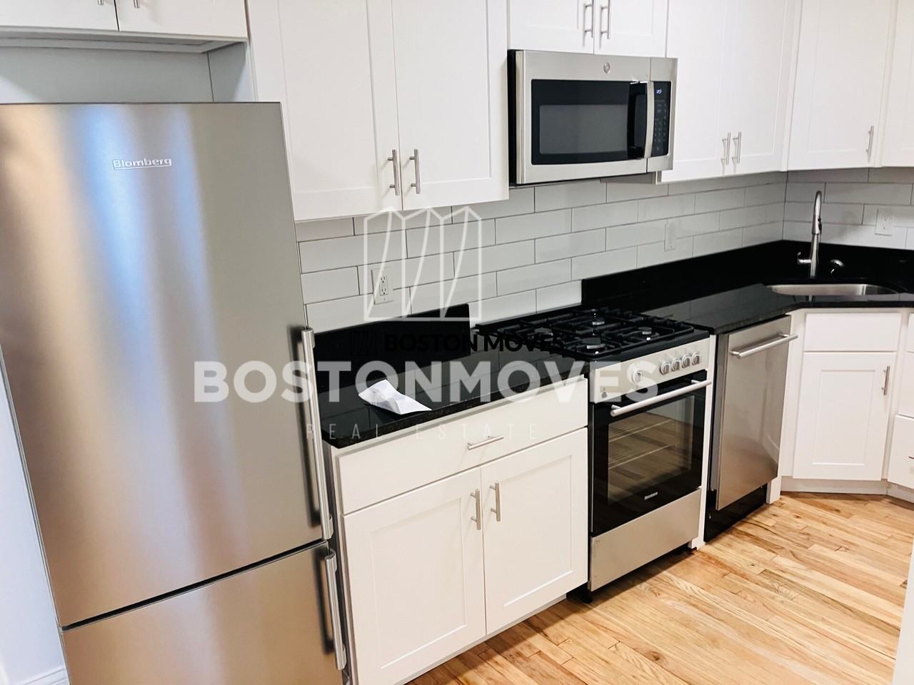 Westland Ave. & Hemenway Street #806 - Photo 4 of 16