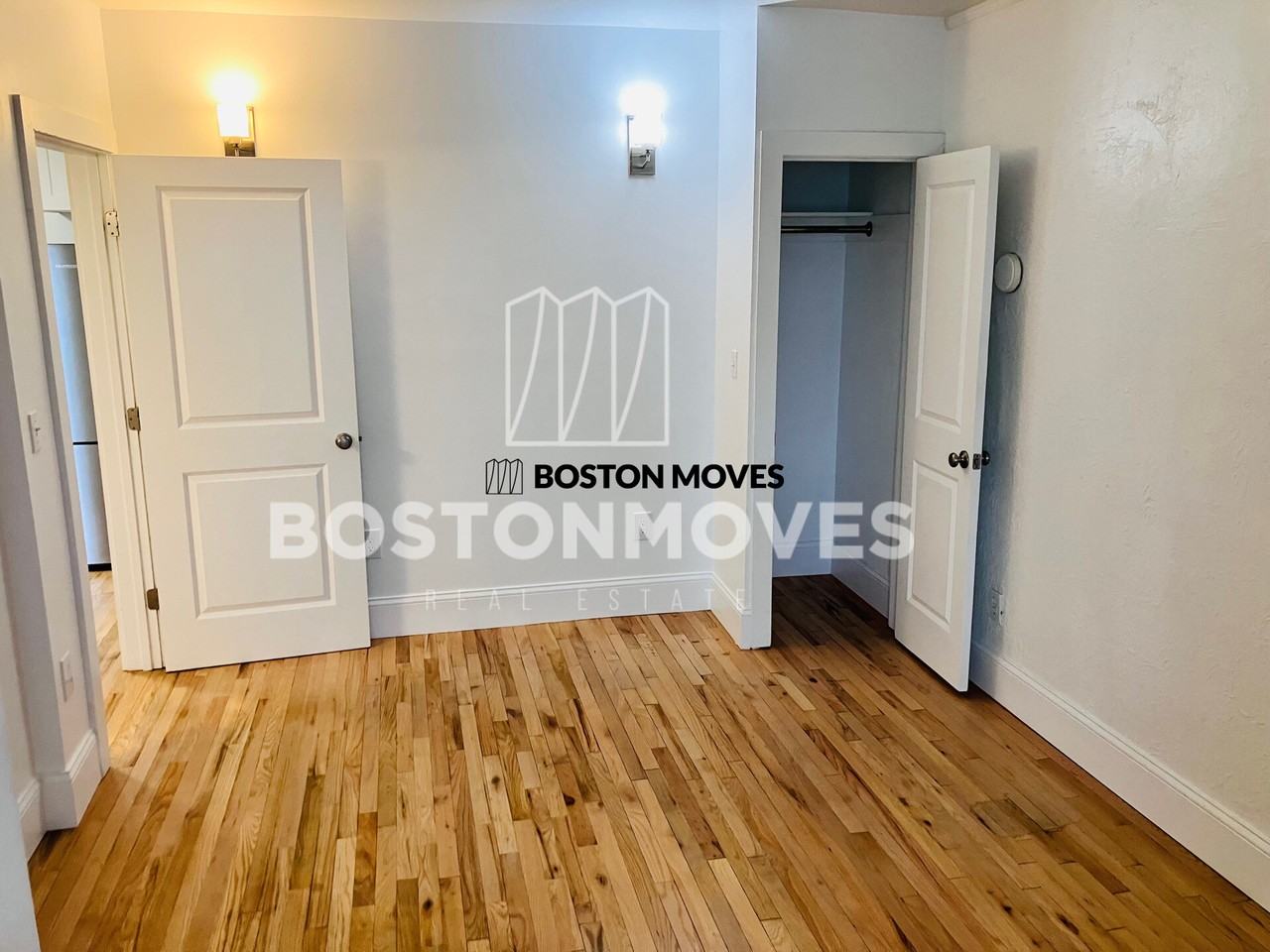 Westland Ave. & Hemenway Street #806 - Photo 7 of 16