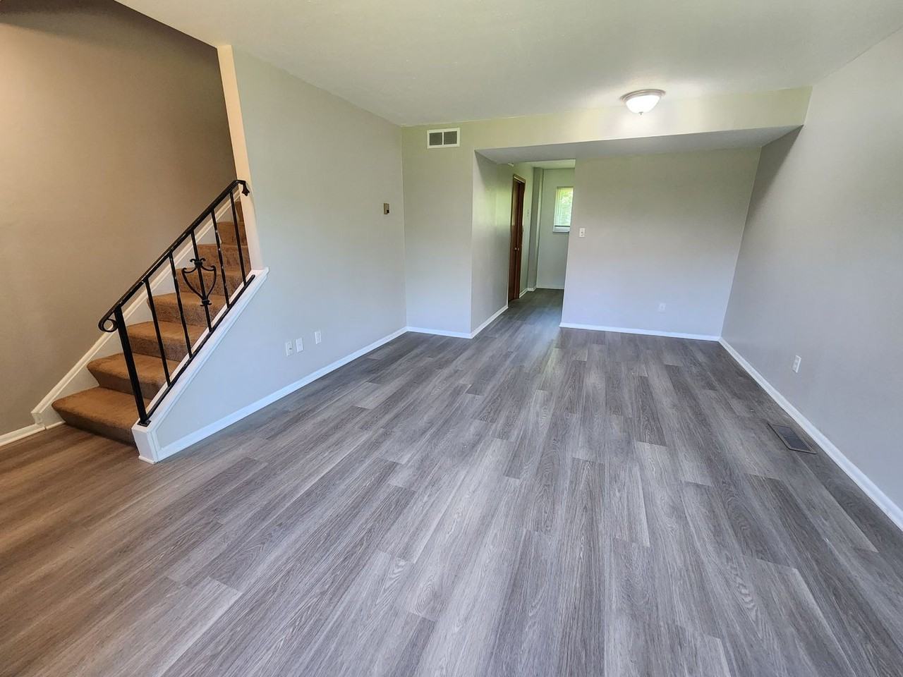 Charming Townhome Community in Seven Hills - Photo 6 of 38