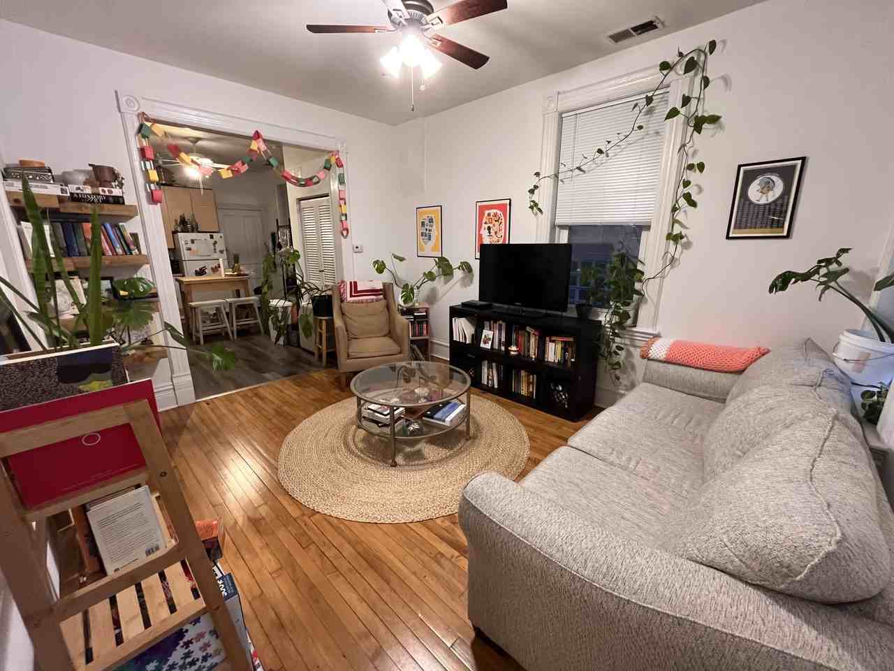 1453 W Thomas St #1R - Photo 2 of 15