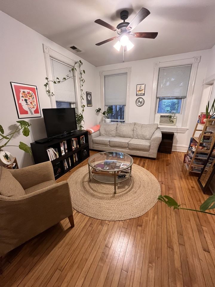 1453 W Thomas St #1R - Photo 4 of 15