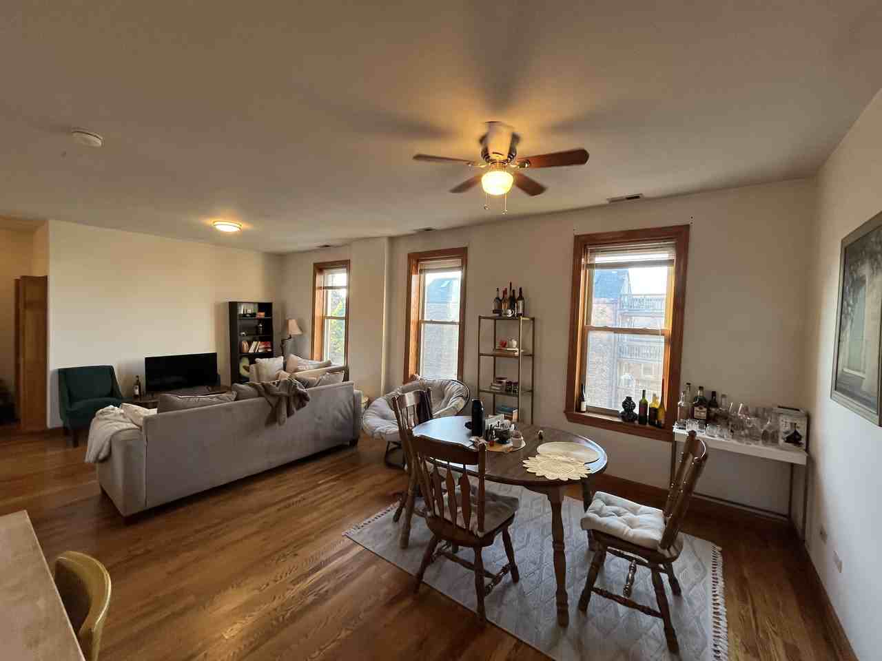 1363 N Bosworth Ave #5 - Photo 3 of 16