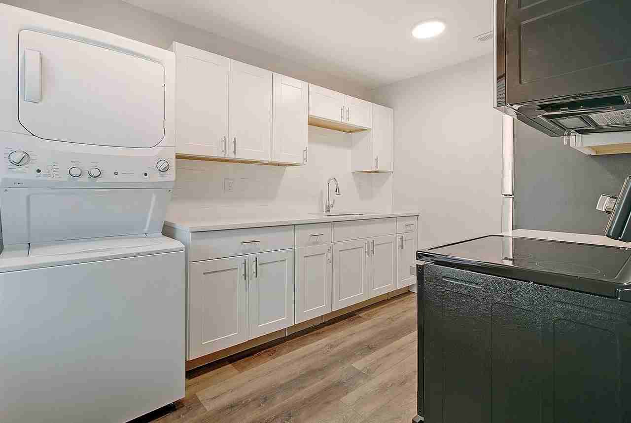 4003 S Rhett Ave - Photo 5 of 25