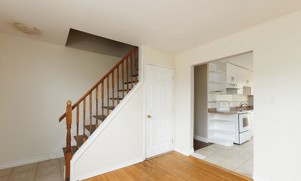 1185 Albany Street - Photo 5 of 27