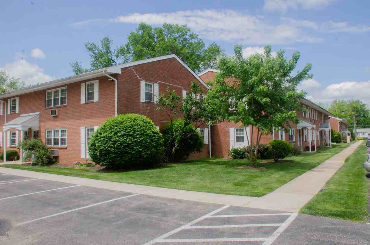 Valley Green Apartments - Photo 2 of 27