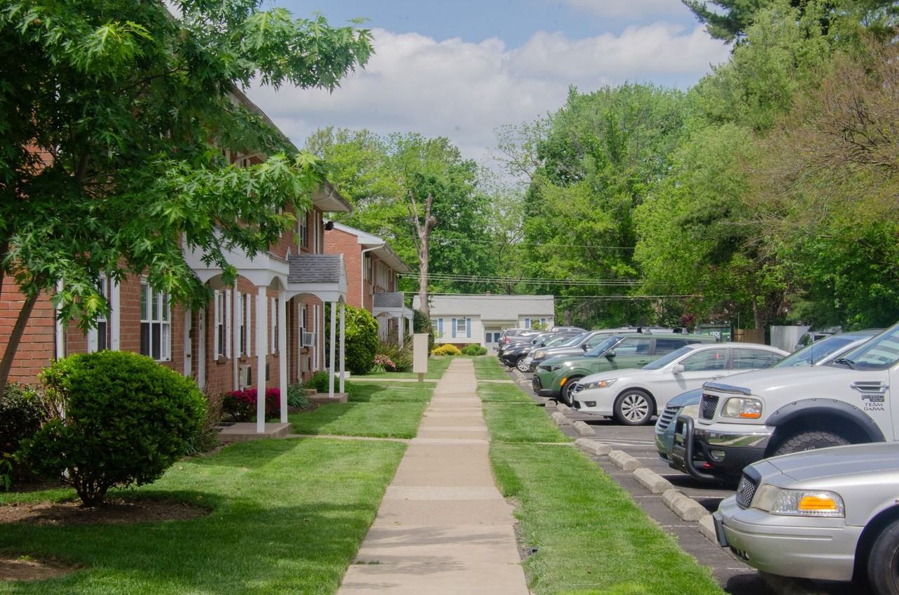 Valley Green Apartments - Photo 3 of 27