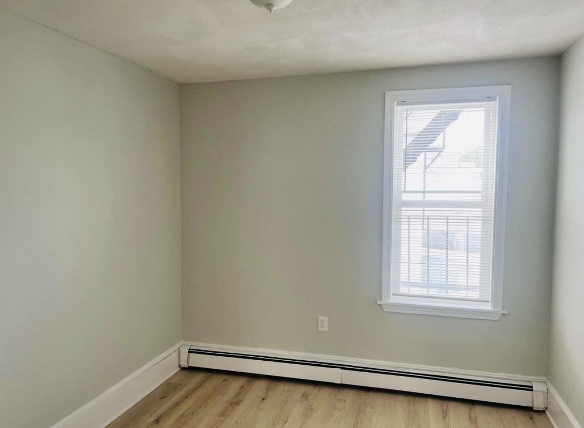62 Greenwich St #2R - Photo 5 of 7
